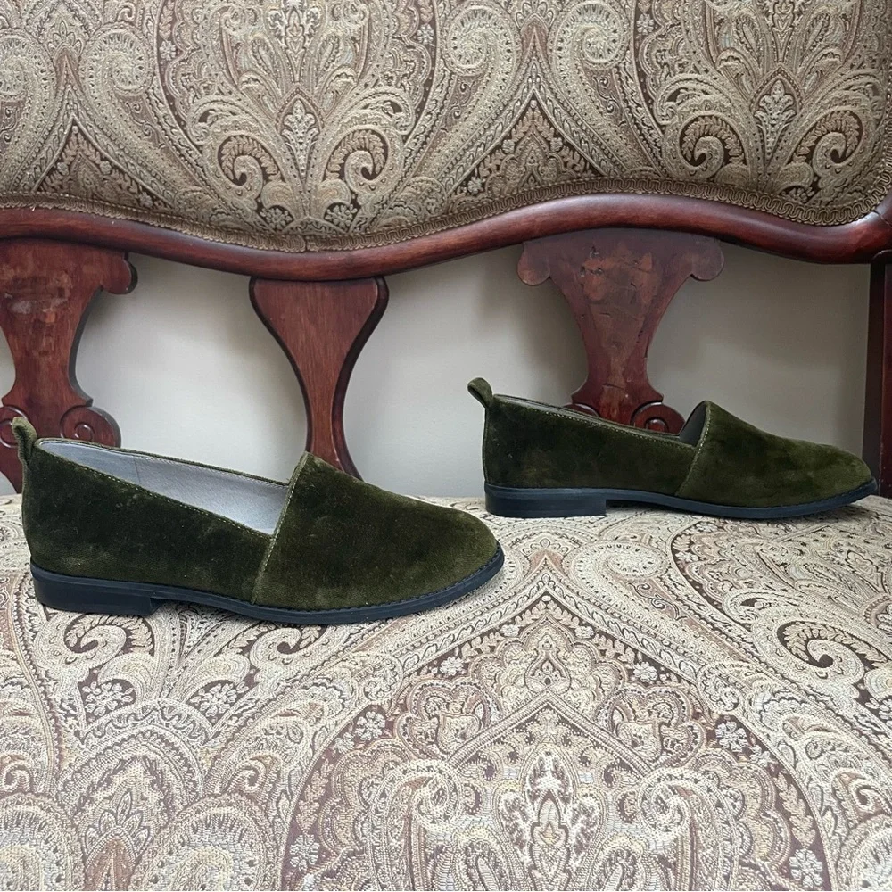 Eileen Fisher Demi Velvet Slip On Loafers Olive Green Round Toe Shoes Size 8.5 - Picture 3 of 10